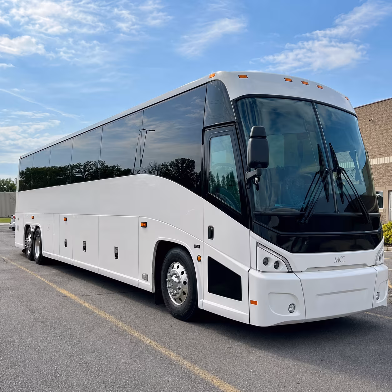 airport transfers and off site parking shuttles for new haven employers