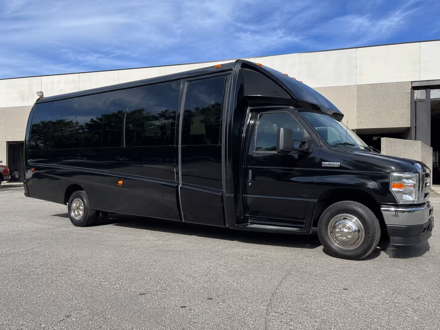 group transportation buses for new haven seminary and divinity school events