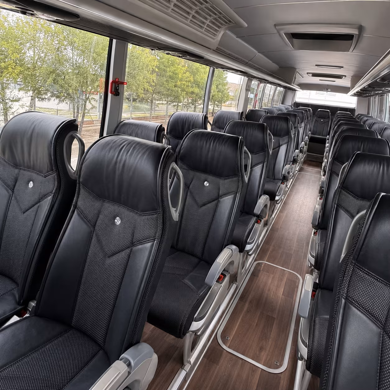 new haven charter bus