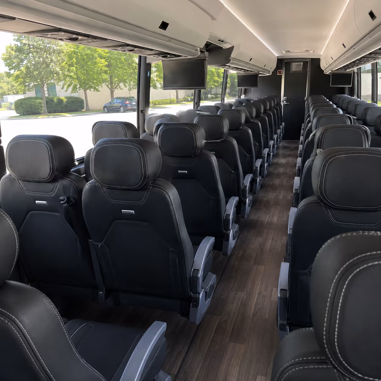 new haven long distance bus rentals for college group travel