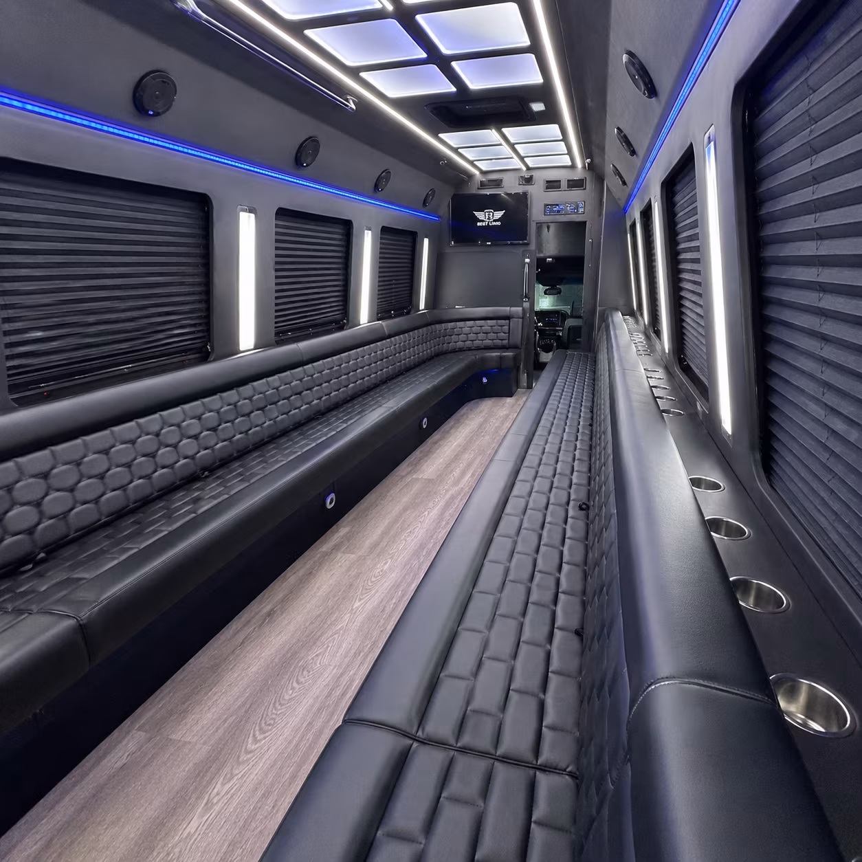 party buses and fan buses to uconn huskies games in storrs